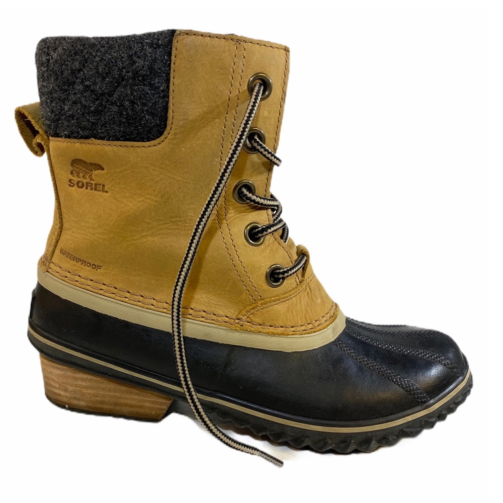 SOREL Women’s Slimpack II Lace Boot in Elk Color 9